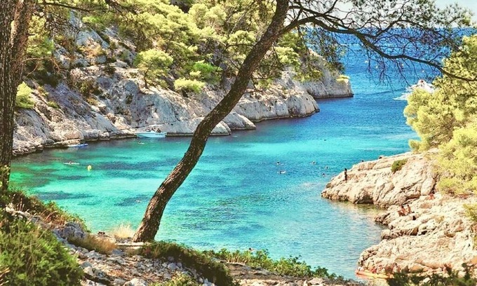 Le Rove House | VACATION VILLA IN PROVENCE - CLOSE TO THE BEACHES AND CREEKS OF THE CÔTE-BLEUE