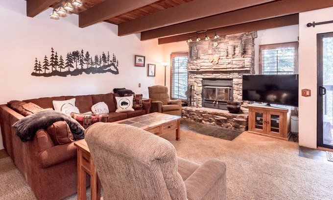 Mammoth Lakes Condo | Val DIsere 32 Pet-Friendly, Walk To The Village, Private Washer Dryer, Spacious Floorplan by RedAwning