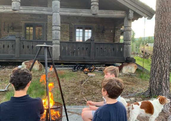 Nore og Uvdal Ski Chalet | Valdes Laftet tømmerhytte