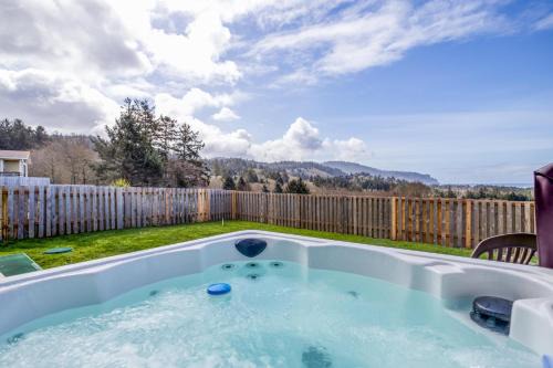 Neskowin House | Valhalla Vista - Meredith Lodging