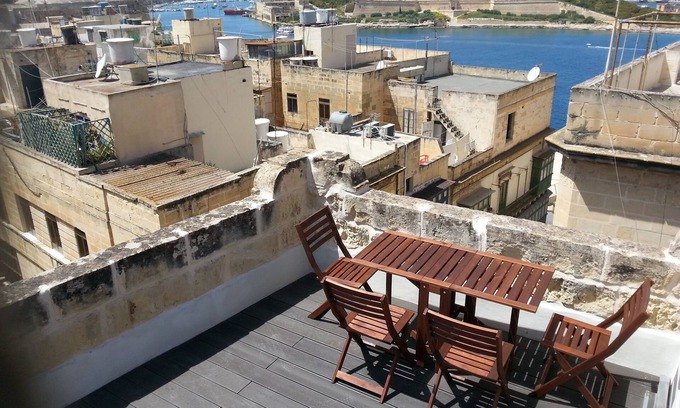 Valletta House | Valletta Maisonette Malta