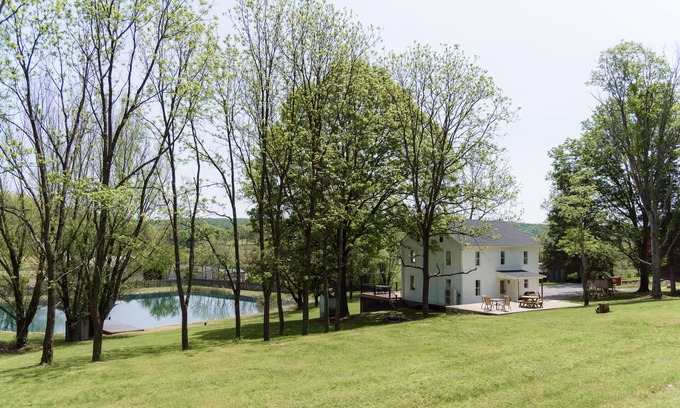 Cocolamus Other | Valley View stay with HOT TUB, Pond, Firepit - 3BD/2BA, Family friendly