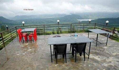 Satara Hotel | Vamoose Malvan Katta