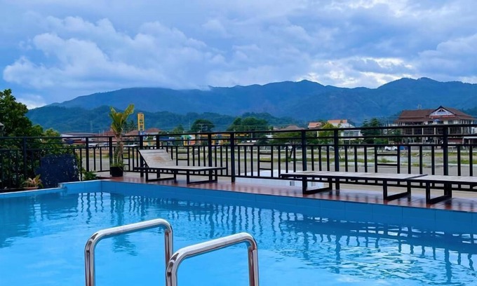 Vang Vieng Hotel | Vangvieng Sisavang Mountain View Hotel