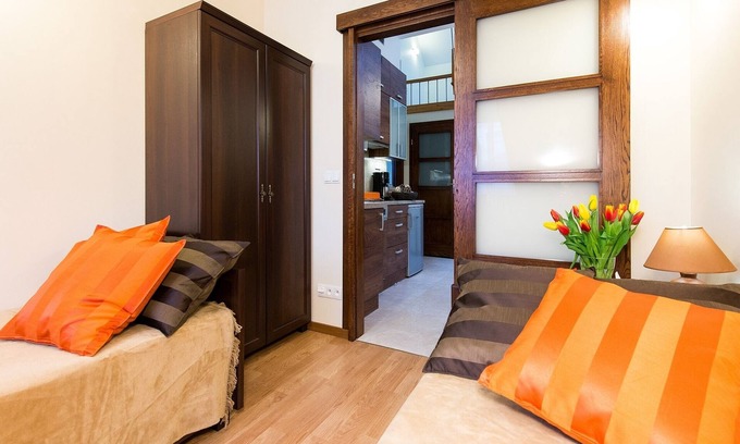 Stare Miasto House | Vanilla 3, 4bdr, 2bth Family Apart in city centre, aircon