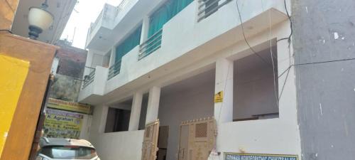 Kakarmatha House | Varanasi bed and breakfast Homestay