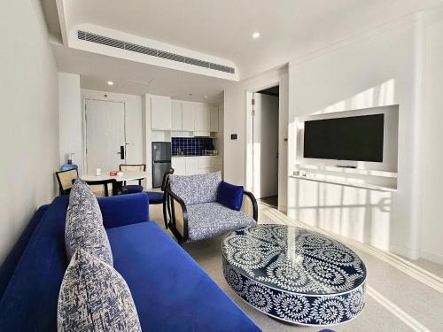 An Thoi Apartment | VARIA Luxury Apartment w Balcony & Oceanview Sunset Town