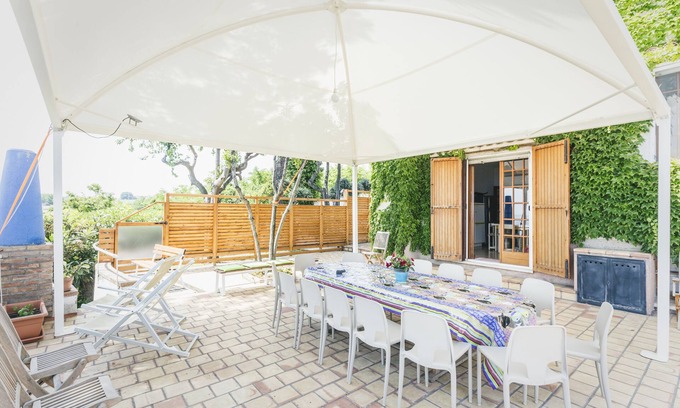 Vasto Villa | Vasto, Abruzzo, in villa 100 m from the Adriatic Sea.