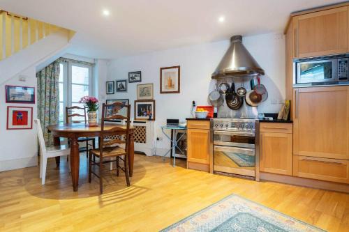 Churchill House | Veeve - Politics in Pimlico