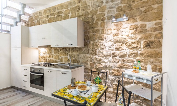 Comiso House | Venere - Appartamento Indipendente in Pieno Centro Storico