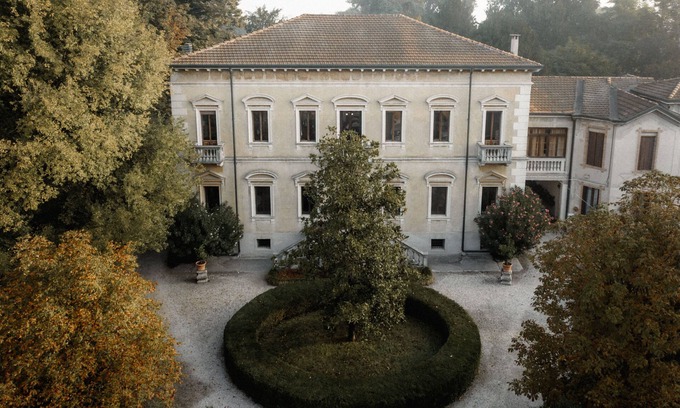 Oppeano Villa | Venetian Art Nouveau Villa for Holidays in Historic Settings with Large Park