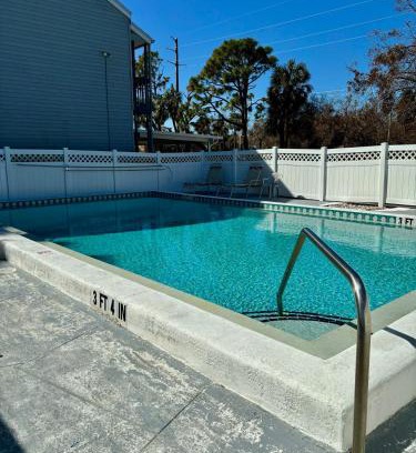 Venice Apartment | Venice Beauty