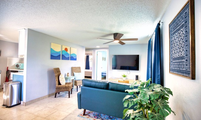 South Venice House | Venice Palms - Family Beach Fun!