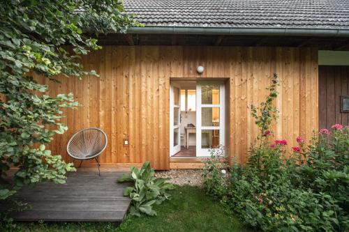 Vodnany House | Venkovská chalupa s přírodní zahradou