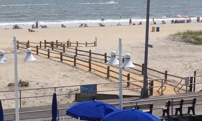 Ventnor City Condo | Ventnor City Beach Front Condo