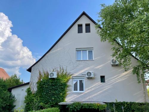 Sostogyogyfurdo Apartment | Veranda Apartman