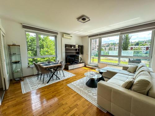 Novi Grad Sarajevo Apartment | Verde 22 with Garage