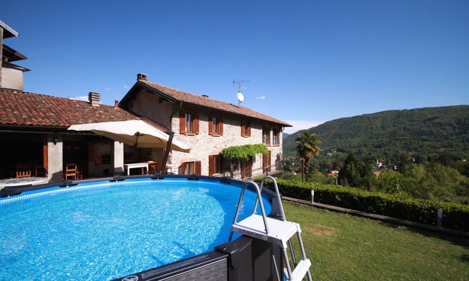 Viconago House | Veronica & Ladybug House for 8 people with pool.