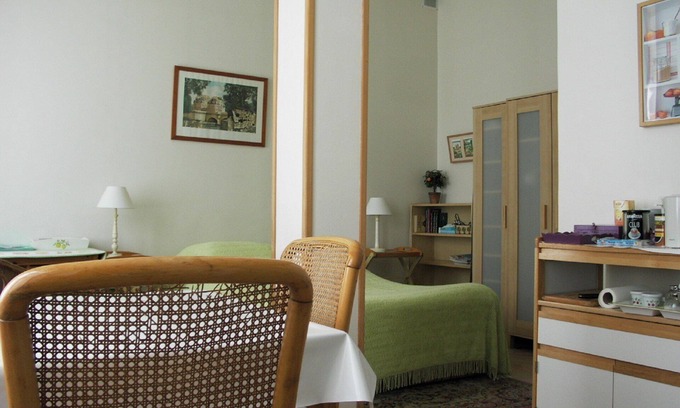 Notre-Dame Apartment | Versailles-Château: 2-star studio, central and quiet.