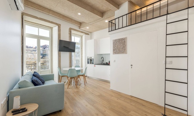 Uniao de Freguesias do Centro Apartment | Very Comfortable Apartment in the Historic City Center, Modern, new and Cozy