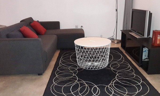 La Chapelle-sur-Erdre Apartment | Very large 50m2 studio in a quiet location 15 minutes from Nantes