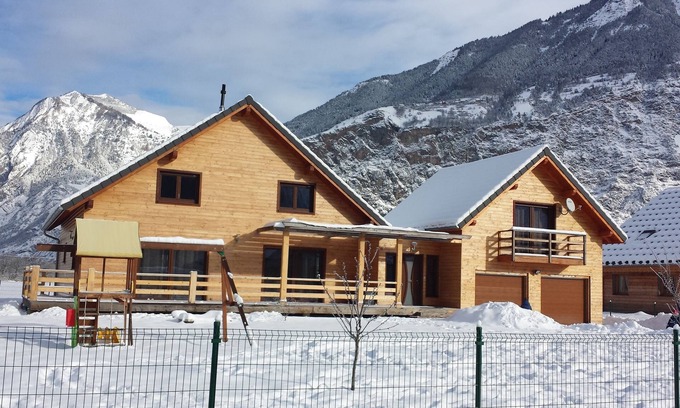 Le Bourg-d'Oisans House | Very nice apartment T1 quiet and ideally located