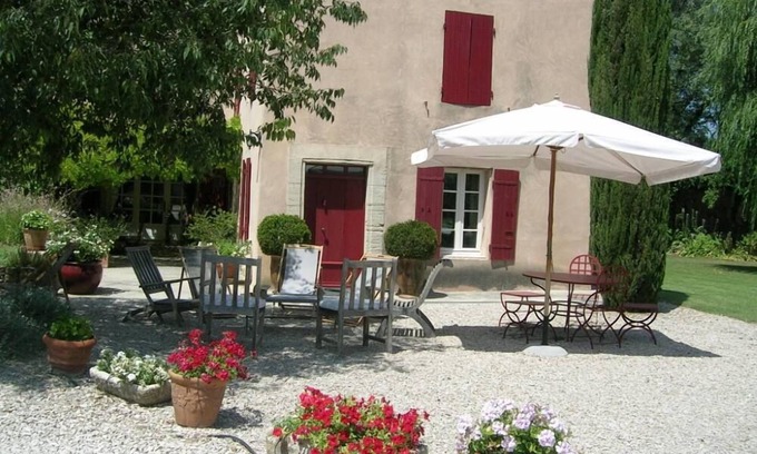 Aubignan House | Very nice house in the countryside, 12 people, pool, and large garden.