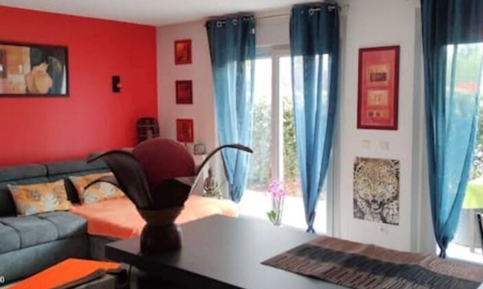 Aix-les-Bains Apartment | Very nice T 2 50 m 2 with terrace near lake and town.
