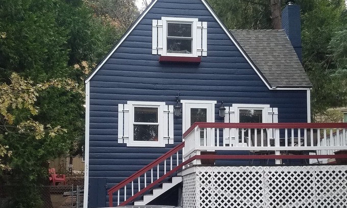 Arrowhead Villas Cabin | Very Special for the Holidays Restored/Updated Vintage Lake Arrowhead 1938 Cabin