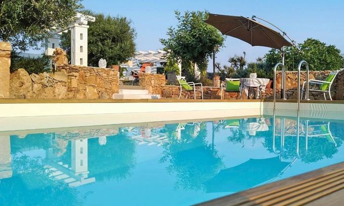 Torre Ovo Villa | Villa Minni - Three Bedroom Villa, Sleeps 6