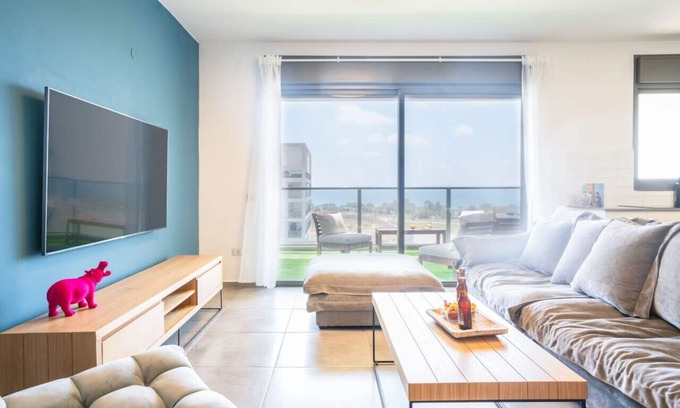 Nahariya Apartment | Vibrant Seaside Stay with Balcony
