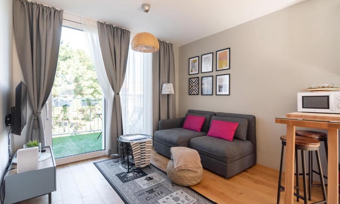 Donaustadt Apartment | VIC & UNO City Charming Apart Plus Garage