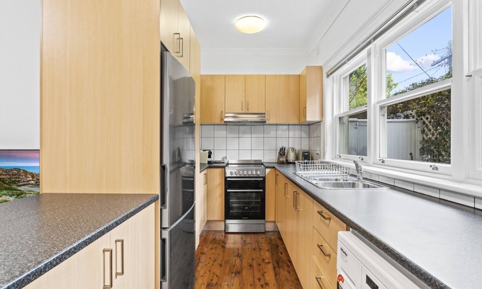 Petersham Apartment | Victorian Apartment in Lifestyle Hotspot