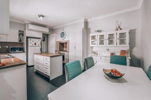 Bendigo House | Victorian Cottage in the Heart of Bendigo CBD