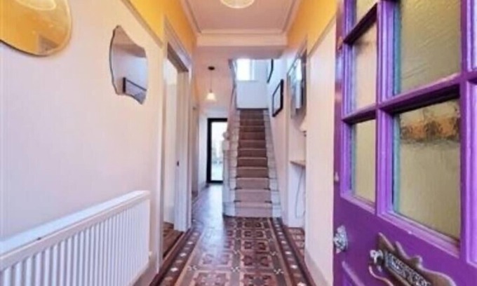 Cork House | Victorian Townhouse next to UCC, Cork
