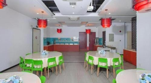Qingpu Hotel | Vienna Hotel Shanghai Hongqiao Huaxin Road