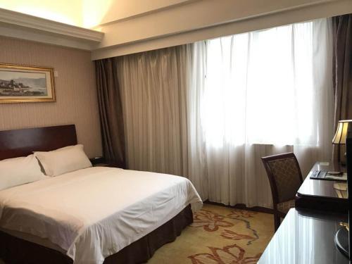 Luohu Hotel | Vienna Hotel Shenzhen Yinhu Bus Station