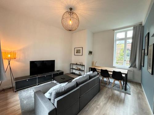 Old Lille Apartment | Vieux-Lille Appartement rénové avec une chambre