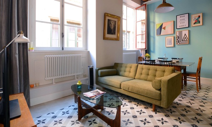 Old Lyon Apartment | Vieux Lyon, 2CH + parking, redone by an architect
