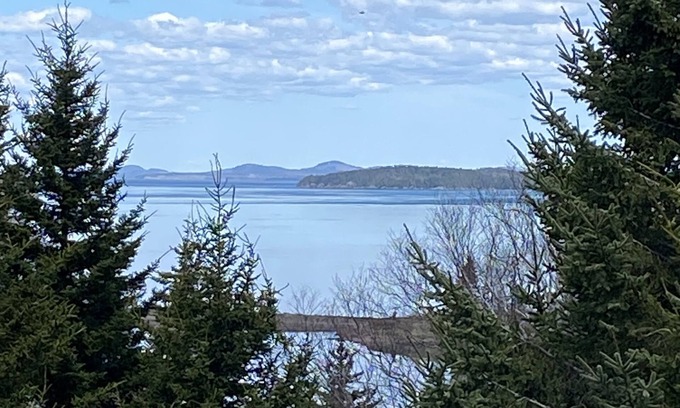 Eastport House | View Of Ocean on second story , Open Concept Living, Walk To Downtown. A/C.
