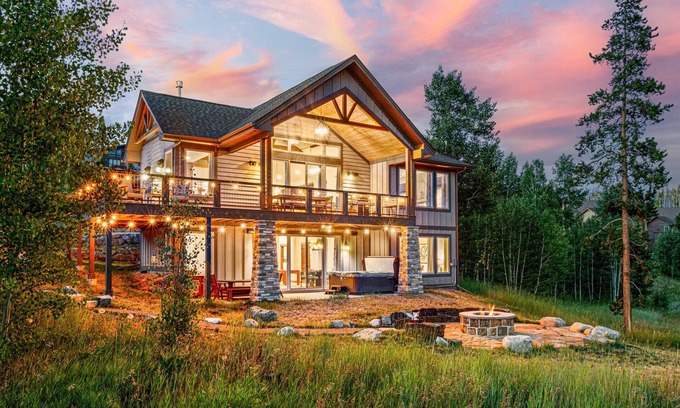 Rendezvous House | Views, Trails, Hot Tub & Fire Pit, 10 min to Skiing at WP Resort