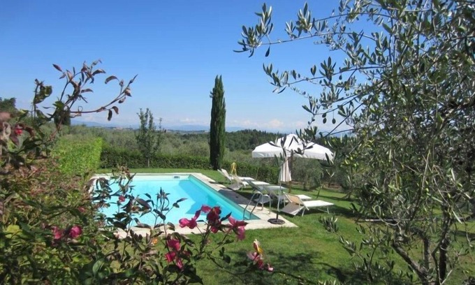 San Casciano in Val di Pesa Villa | Villa Salivolpe - on top of a Chianti hill - Private swimming pool