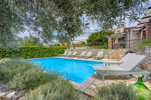 Sveti Lovrec Villa | Vila Aryana With Pool - Happy Rentals