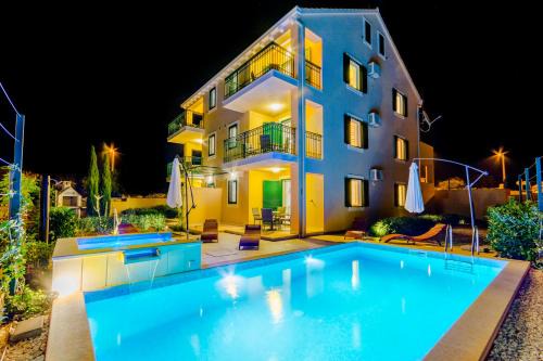 Cove Makarac (Milna) Apartment | Vila Mimoza