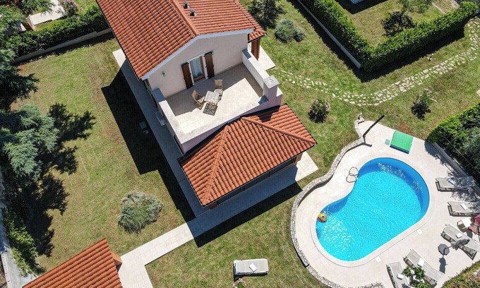Farini Villa | Vila Orhidea – Udobnost, funkcionalnost i mir u istarskom stilu