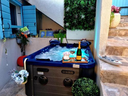 Island Hvar Apartment | Vila Santa Maria Hvar with jacuzzi