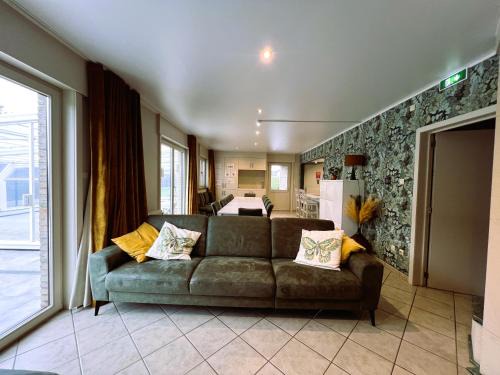Le Bizet Villa | Villa 114 with heated pool