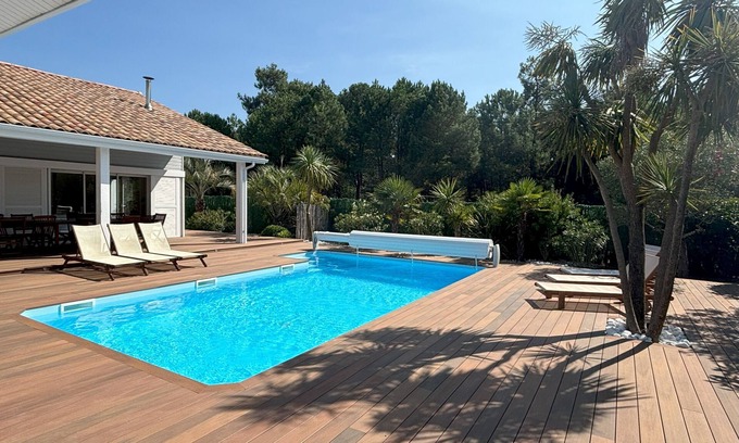 Vensac Villa | Villa 200m² heated pool (June to Sept) 10 people/5bed - 800m from the beach
