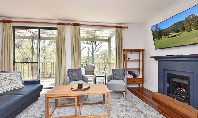 Pokolbin Villa | Villa 2br Barbera Villa located within Cypress Lakes Resort