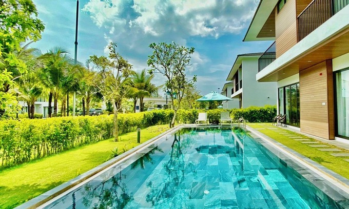 Duong To Villa | Villa 4 bedrooms with private swimming pool near the beach